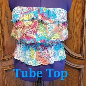 ❣️HP❣️Adorable ruffle crop tube top. Multi color bright floral print Sz: M